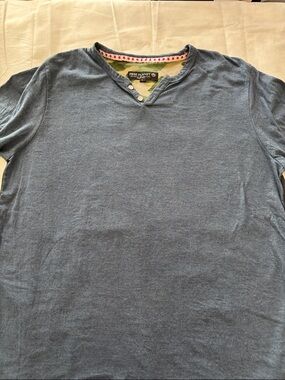 Free Planet Men's Heather Blue Short-Sleeve Henley